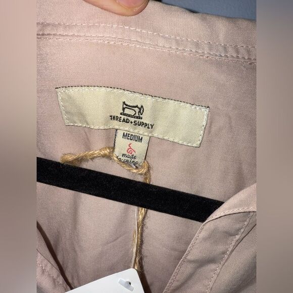 Thread & Supply Tunic Flowy Top in Smoke Rose Size Medium NWT - Picture 5 of 8